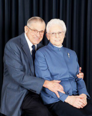 Joe and Melva Oesch.png